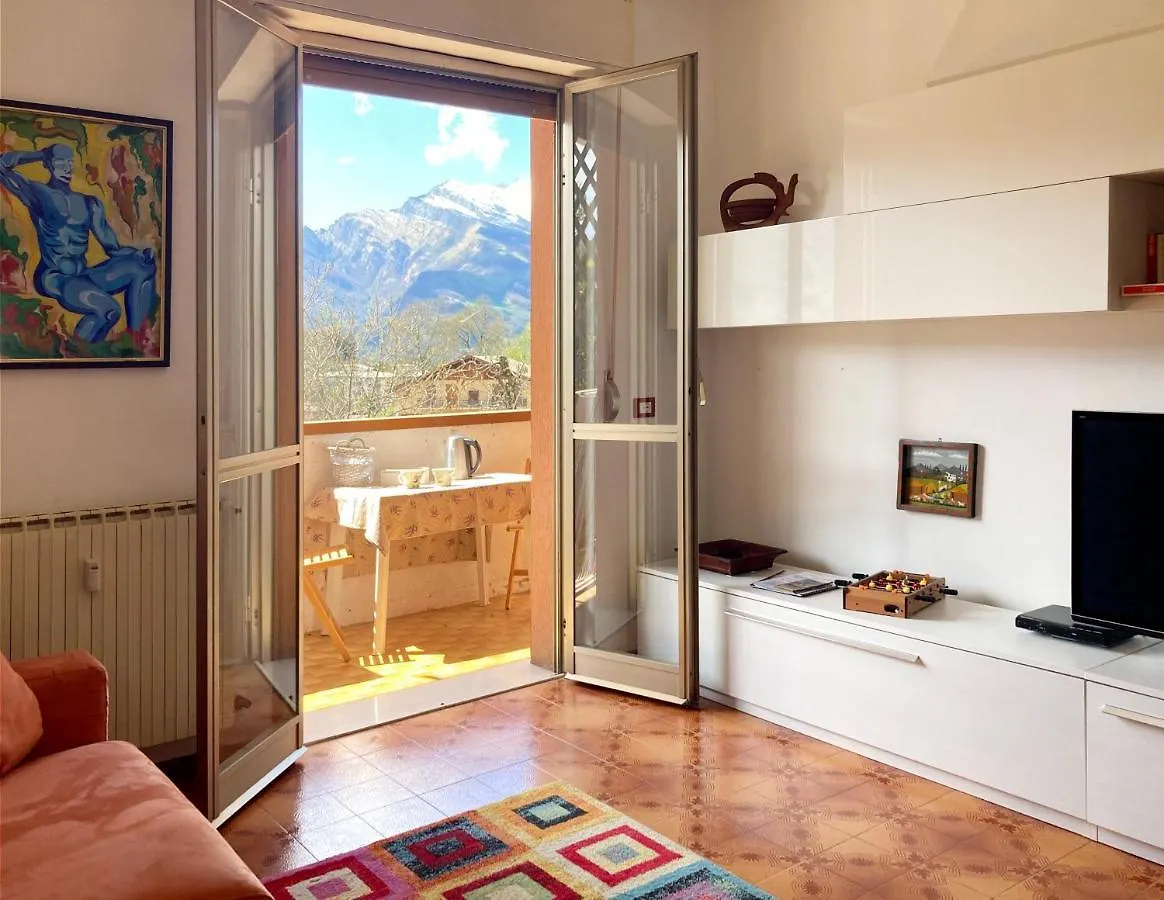 Mountain View Charming Apartment Moggio  Italy