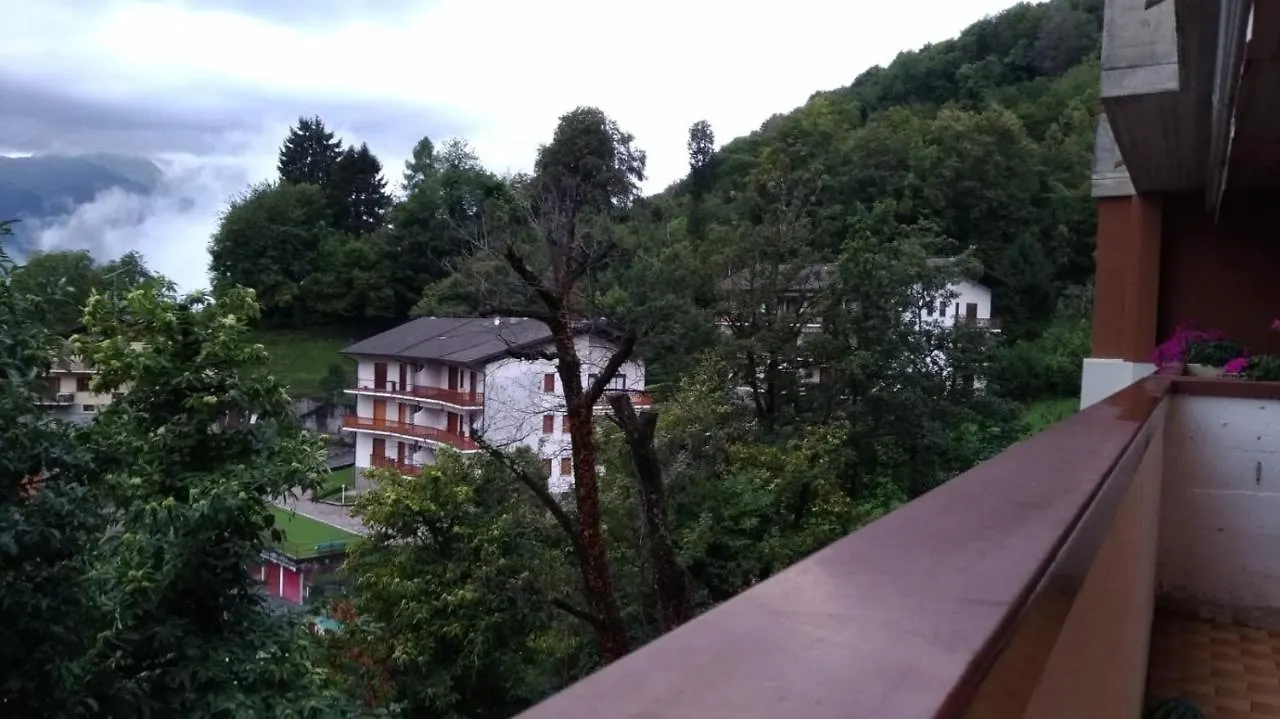 Mountain View Charming Apartment Moggio  0*, Moggio (Lecco)
